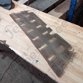 Occasion : Grille pour calandre (produit pas d'origine) pour Jeep Grand Cherokee WJ, WG