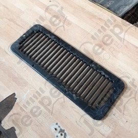 Occasion : Grille de prise d'air en plastique pour Jeep CJ5, CJ7