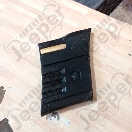 Occasion : Cache plastique d'aile avant droit noir et jaune doré pour Jeep Grand Cherokee ZJ, ZG