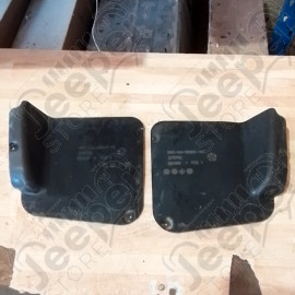 Occasion : Lot de 2 caches plastique pour pare chocs avant pour Jeep Wrangler JK