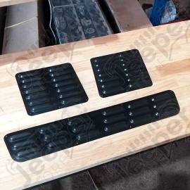 Occasion : Kit de 3 aérations de capot moteur marque GENRIGHT noires pour Jeep DIVERS, ZJ, ZG, XJ, MJ, TJ, YJ, CJ8
