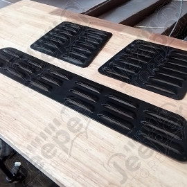 Occasion : Kit de 3 aérations de capot moteur marque GENRIGHT noires pour Jeep DIVERS, ZJ, ZG, XJ, MJ, TJ, YJ, CJ8