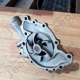 Occasion : Pompe à eau pour Jeep WJT, C101, CJ5, CJ7, CJ8