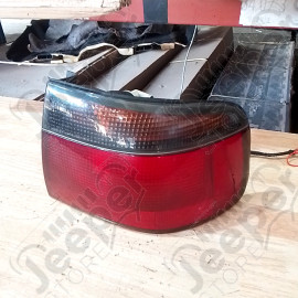 Occasion : Feu arrière droit pour Cadillac Seville STS 4.6L V8 - 32 soupapes - 4 portes - Boite automatique 4 rapports