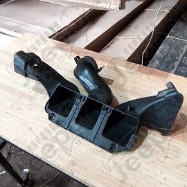 Occasion : Conduit d'admission d'air pour Cadillac Seville STS 4.6L V8 - 32 soupapes - 4 portes - Boite automatique 4 rapports