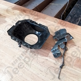 Occasion : Cuvelage pour phare avant gauche avec réglage électrique pour Jeep Cherokee XJ