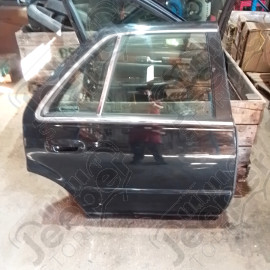 Occasion : Porte arrière droite noire pour Cadillac Seville STS 4.6L V8 - 32 soupapes - 4 portes - Boite automatique 4 rapports