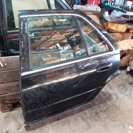 Occasion : Porte arrière gauche noire pour Cadillac Seville STS 4.6L V8 - 32 soupapes - 4 portes - Boite automatique 4 rapports