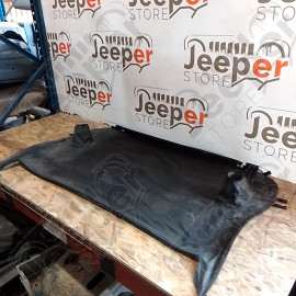 Occasion : Duster avec baguette coffre couvre plateau noir Bestop (déchirure) pour Jeep Wrangler YJ