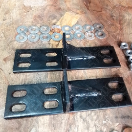 Occasion : Lot de 2 supports métalliques pour pare chocs arrière noirs (avec visserie) pour Jeep YJ, TJ