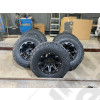 Pack de 5 roues complètes (montées et équilibrées) en 285/70R17 - entraxe: 5x127 - ET: -12 avec pneumatiques mixtes