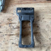 Occasion : Support centrale de verrouillage de capot moteur pour Jeep Cherokee Liberty KJ (2002-2004)