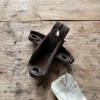 Occasion : Support fixation triangle arrière sur pont pour Jeep Cherokee Liberty KJ (2002-2007)
