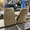 Occasion : Lot de 2 sièges avant origine beige pour CJ7, CJ8, YJ (1976-1995)