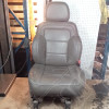 Occasion : Siège passager chocolat en cuir (sans son socle) + appui tête pour Jeep Grand Cherokee ZJ, ZG