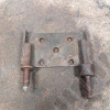 Occasion : Fixation de lame sur pont avant gauche pour Jeep CJ5, CJ7, CJ8