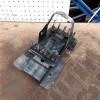 Occasion : Fixation de cric d'origine sur aile droite pour Jeep Wrangler YJ