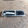 Occasion : Cache plastique + poignée intérieur porte arrière gauche pour Jeep Cherokee XJ