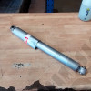 Occasion : Lot de 2 amortisseurs arrière renforcés à gaz KYB Gaz-a-just (hauteur d'origine) pour Jeep Wrangler YJ