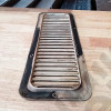 Occasion : Grille d'aération en plastique pour capot moteur bordeau pour Jeep Wrangler YJ