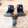 Occasion : Lot de 2 charnières noires de portière arrière droite pour Cadillac Seville STS 4.6L V8 - 32 soupapes - 4 portes - Boite automatique 4 rapports