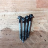 Occasion : Lot de 2 charnières noires de portière arrière droite pour Cadillac Seville STS 4.6L V8 - 32 soupapes - 4 portes - Boite automatique 4 rapports