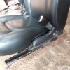 Occasion : Siège avant droit en cuir noir réglable électriquement pour Cadillac Seville STS 4.6L V8 - 32 soupapes - 4 portes - Boite automatique 4 rapports