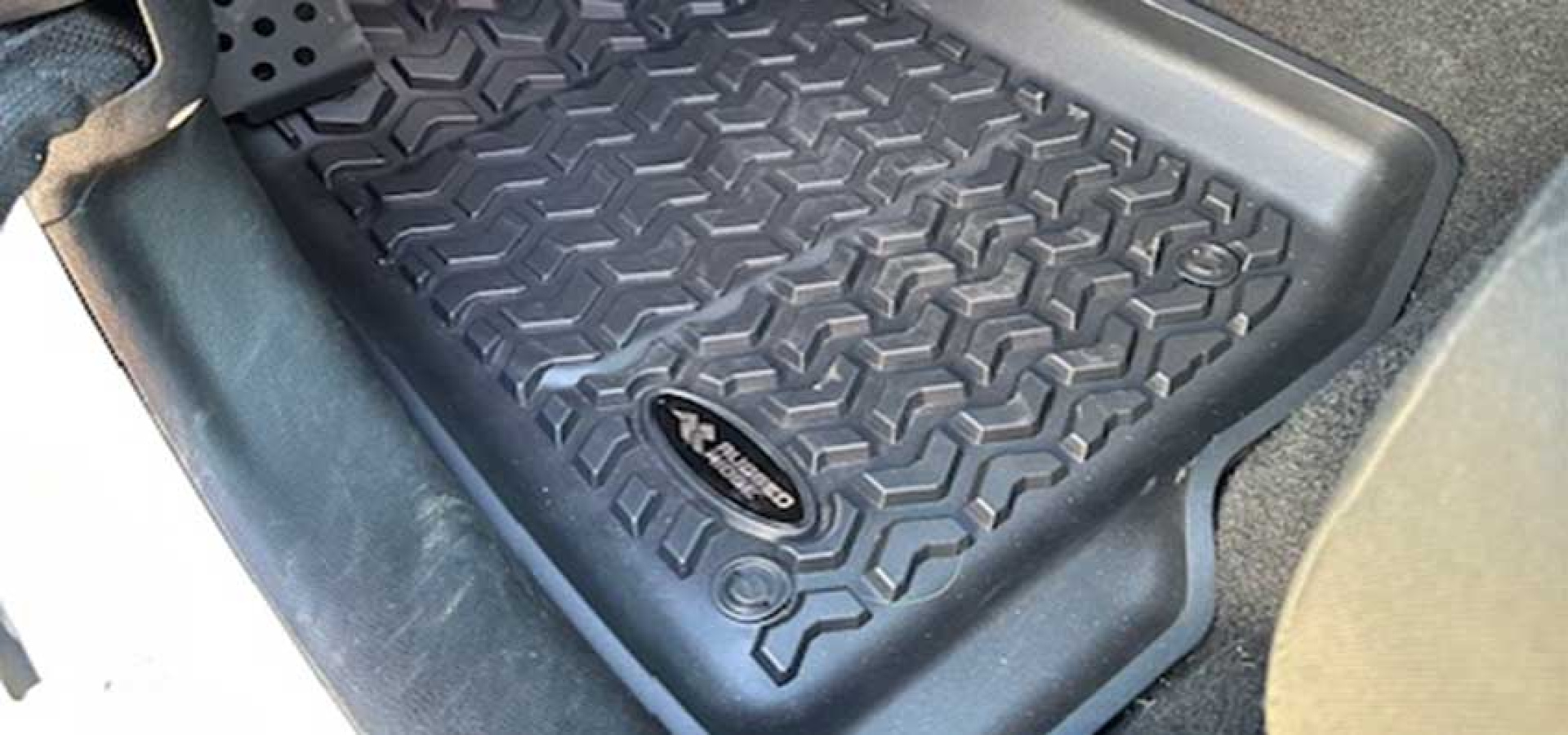 Slide Jeep Wrangler JL Unlimited Rubicon (Blanc - Astruc)