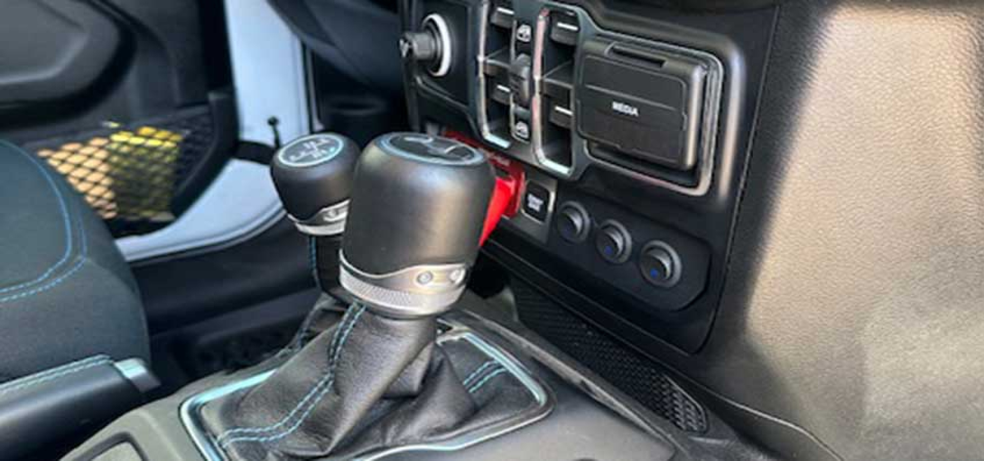 Slide Jeep Wrangler JL Unlimited Rubicon (Blanc - Astruc)