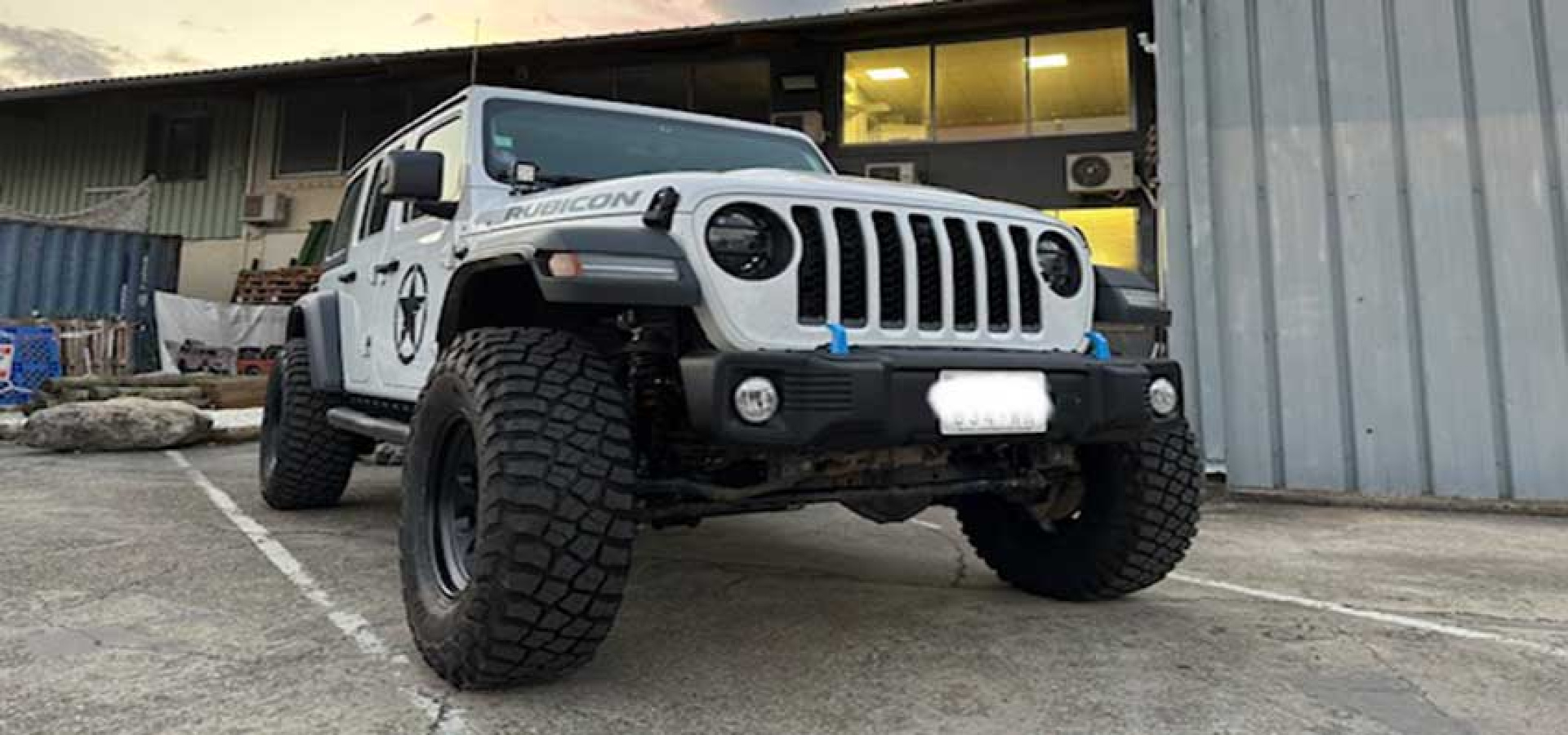 Slide Jeep Wrangler JL Unlimited Rubicon (Blanc - Astruc)